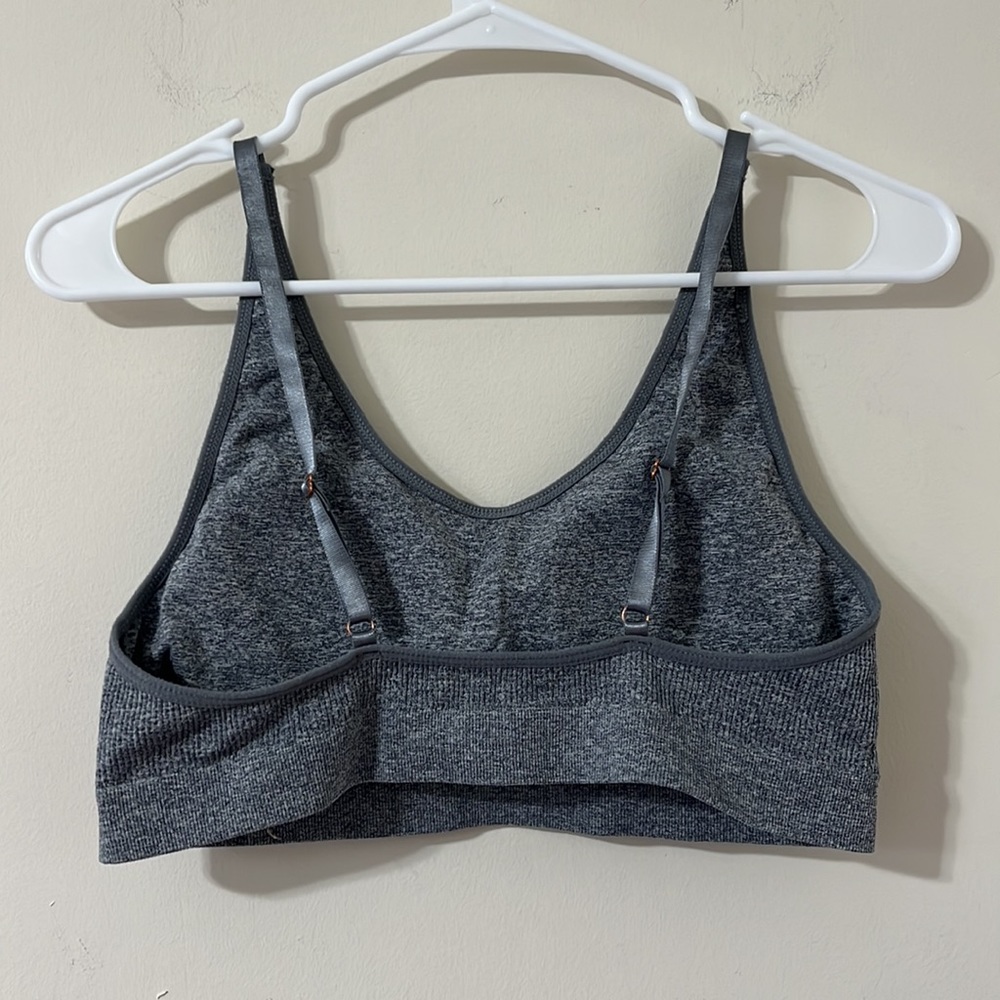 Danskin Intimates Grey Ribbed Scoop Neck Low Support Bra Size XL - Picture 2 of 3